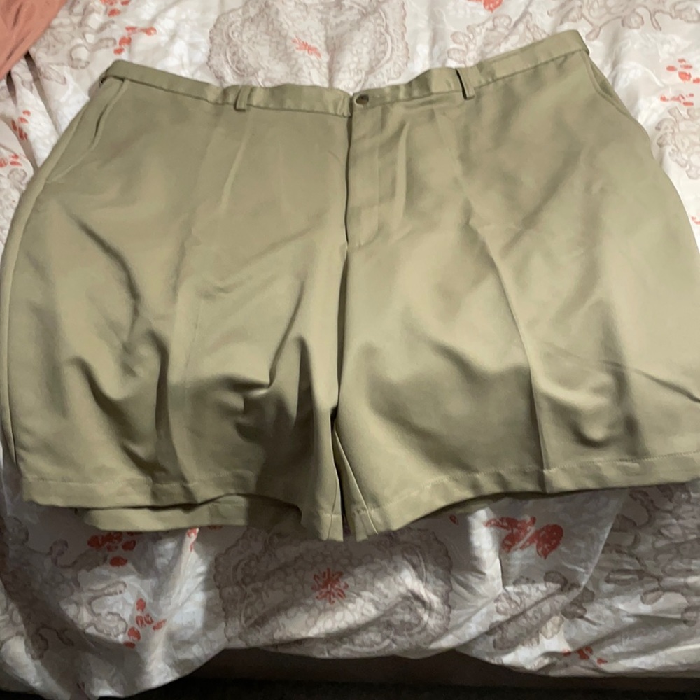Men’s Haggar flat front dress short size 48